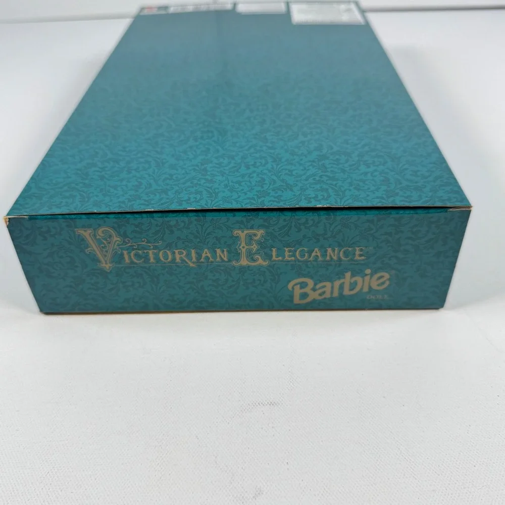 Victorian Elegance Barbie Hallmark Special Edition 1994 Burgundy Skating Doll
